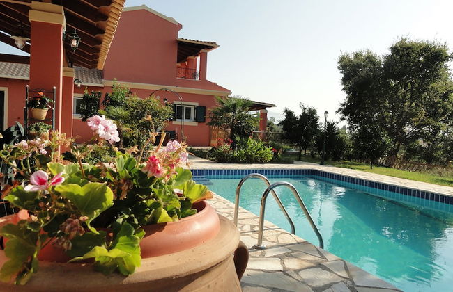 Villa Thea - Foto 1
