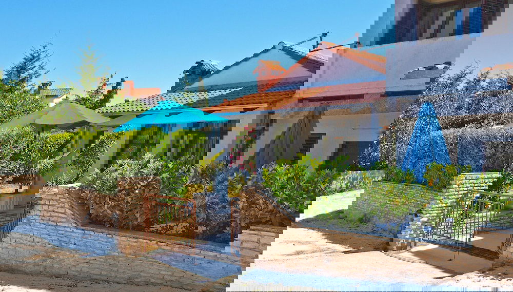 Primary image