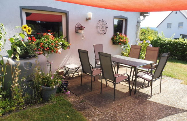 Spacious Apartment in Pracht near Forest - Photo 17