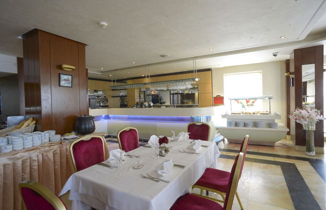 The Penthouse Suites Hotel - Foto 30