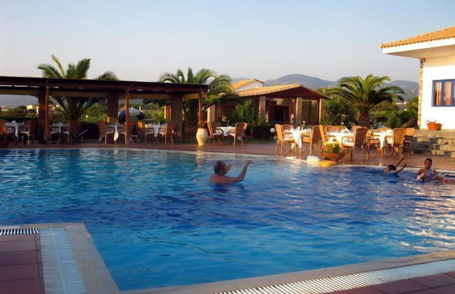 OASIS HOTEL KYPARISSIA - Foto 15