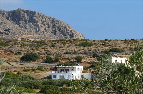 Photo 23 - Beautiful Spacious Villa, Large Plot, 600m of Sandy Beach, Near Makry Gialos, SE