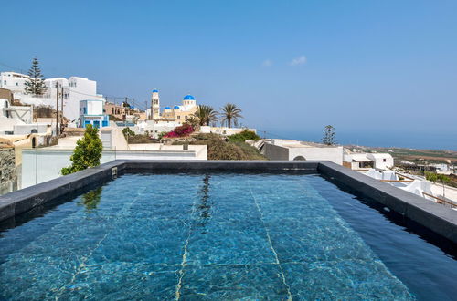 Photo 18 - Stunning Villa, Private hot tub in Thera Santorini