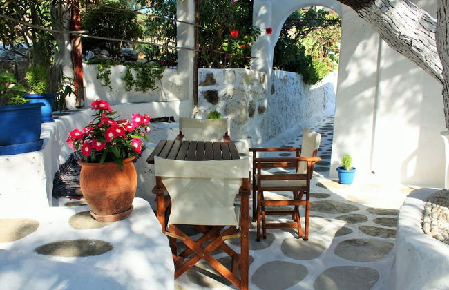 Meltemi Studios and Apartments - Photo 1