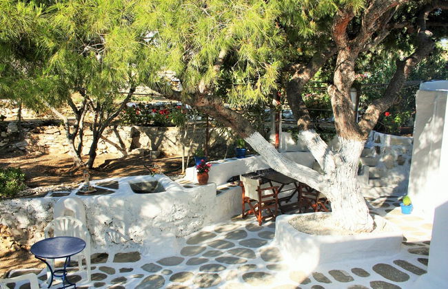 Meltemi Studios and Apartments - Photo 13
