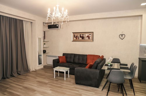 Photo 6 - Hosthub Apartment On Shatberashvili Str