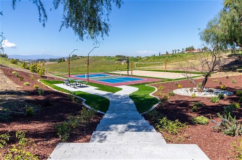 Foto 44 - Chateau Syrah by Avantstay Picturesque Estate w/ Pool, Hot Tub, Pool Table & Table Tennis New Pickleball Court + Basketball Hoop