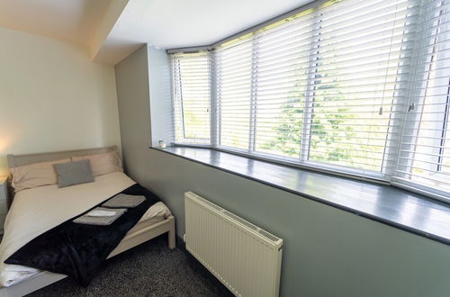 Photo 17 - Spacious 1-bed Studio in Birmingham