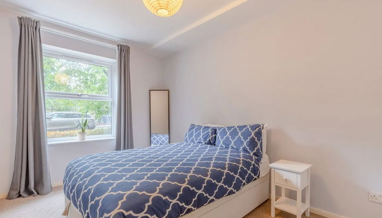 Photo 1 - Spacious 1 Bedroom Apartment in Bermondsey