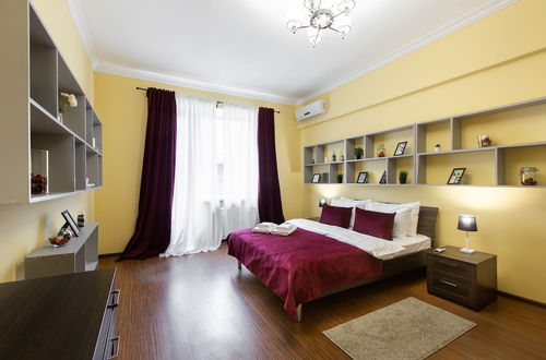 Photo 2 - GoodAps Kutuzovskiy prospect 3 rooms