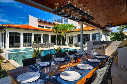 Foto 45 - Stunning Villa With Infinity Pool & Outdoor Kitchen! Across From Marriott