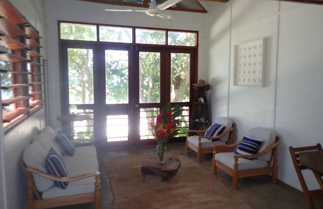 Whispering Palms Vanuatu - Photo 8