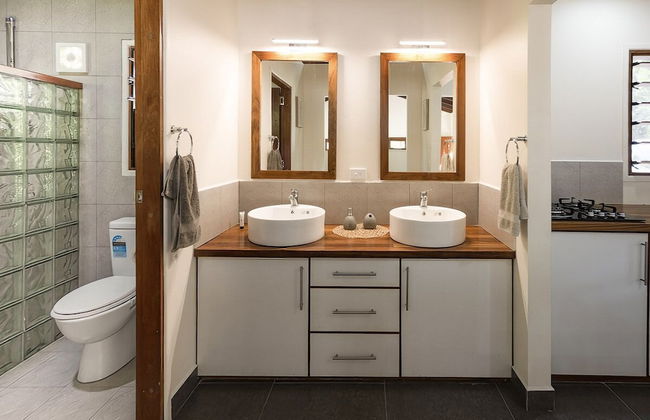 Whispering Palms Vanuatu - Photo 21