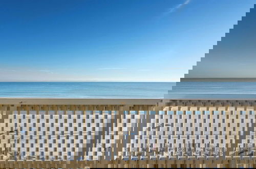 Photo 48 - Destiny on the Sand by Avantstay Direct Beach Access! Bbq on Large Ocean Facing Patio