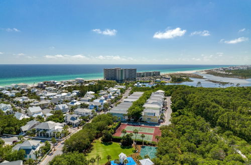 Photo 52 - Bellview by Avantstay Gorgeous Home w/ Multiple Balconies & Living Areas