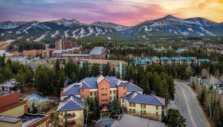 Photo 1 - Rocker by Avantstay Gorgeous Ski-in Ski-out Cabin in Heart of Breck