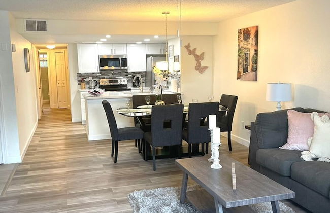 Three Bedroom Apartment #5 -- 5003 LBC -- Vusa Three Bedroom Condo Apartment - Foto 18