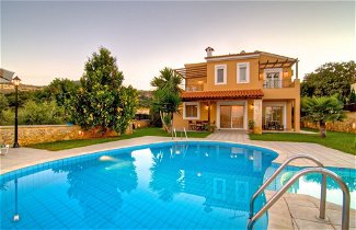 Photo 1 - Elessa - Gerani Villas With Private Pool
