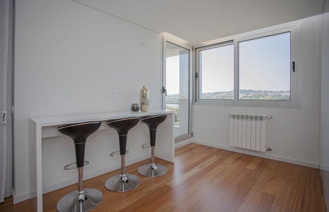 Liiiving -Luxury River View Apartment VI - Photo 41