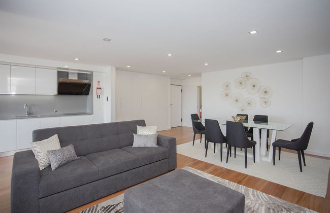Liiiving -Luxury River View Apartment VI - Photo 26
