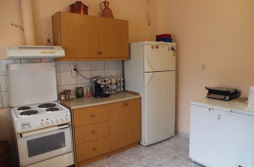 Foto 16 - Charming Trikala Apartment With Garden & Central Heating