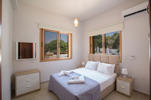 Photo 2 - 6 Bedroom Villa With Private Pool in the Area of Konnos