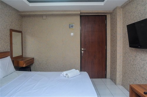 Photo 4 - Comfort Studio Room At Kebagusan City Apartment