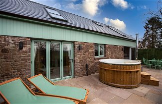 Foto 1 - Luxury Cottage With hot tub in the Forest of Dean
