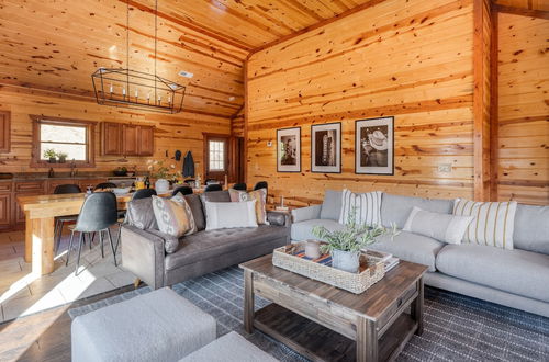 Photo 27 - Elm by Avantstay Mountain Side Cabin w/ Movie Theatre, Indoor Pool, Hot Tub & Views