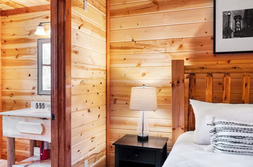 Photo 12 - Elm by Avantstay Mountain Side Cabin w/ Movie Theatre, Indoor Pool, Hot Tub & Views