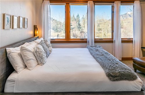 Photo 7 - Adams Ranch Retreat by Avantstay Free Shuttle 2 Mountain Village & Telluride Ski Resort