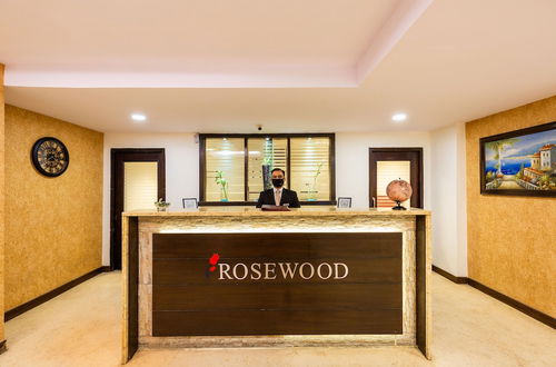 Foto 1 - Rosewood Apartment Hotel - Pantnagar