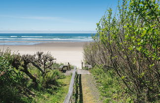 Photo 3 - Pacific House by Avantstay Bright Airy Home w/ Direct Access to Cannon Beach