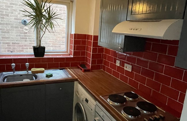 Tividale Mews B69 2 Bed Flat With Garden Parking - Foto 3