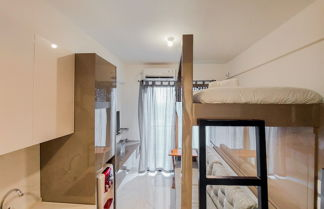 Foto 3 - Best Choice And Strategic Studio Apartment At Sky House Bsd