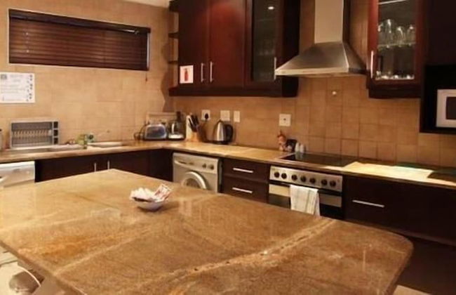 Ocean View Penthouse - Foto 10