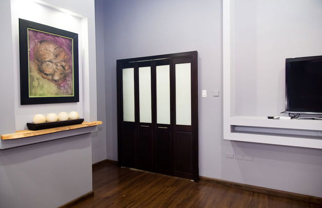 New Kingston Apartment at The Palms - Photo 5