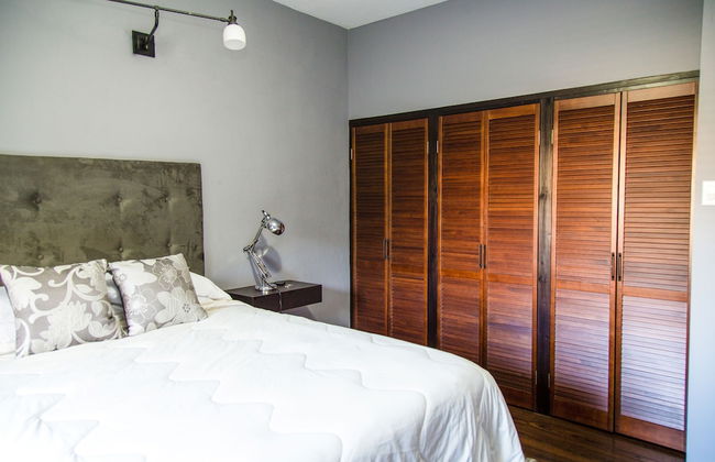 New Kingston Apartment at The Palms - Photo 30