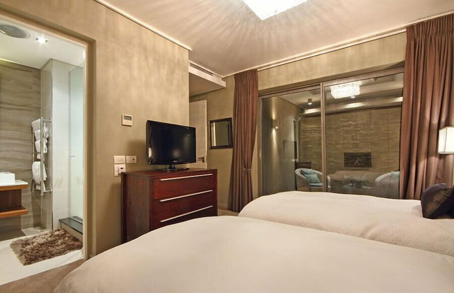 The Residences at Crystal Towers - Photo 14