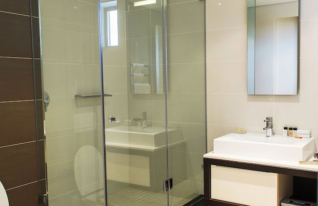 The Residences at Crystal Towers - Foto 25