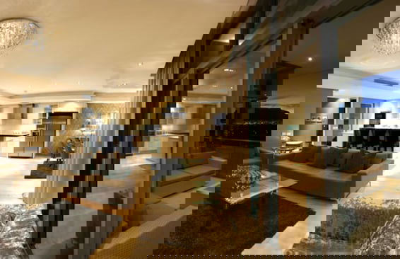 The Residences at Crystal Towers - Foto 56