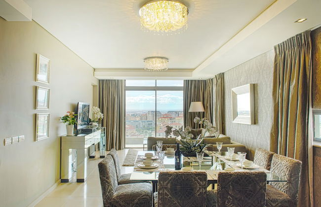 The Residences at Crystal Towers - Foto 21