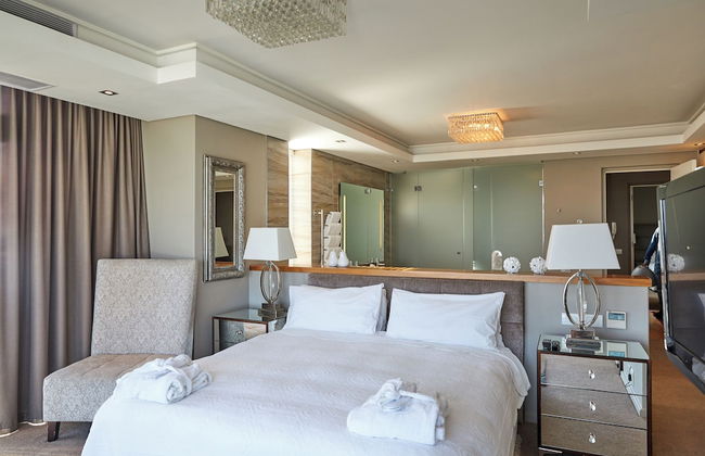 The Residences at Crystal Towers - Photo 12