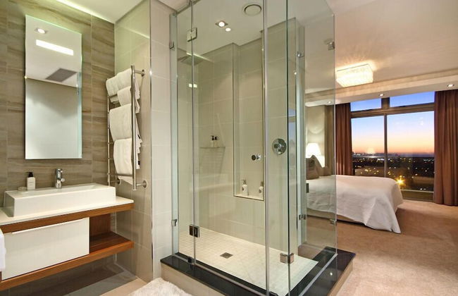 The Residences at Crystal Towers - Photo 45