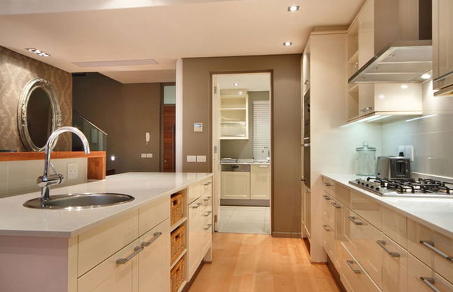 The Residences at Crystal Towers - Photo 20