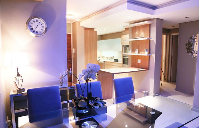 The Residences at Crystal Towers - Foto 18