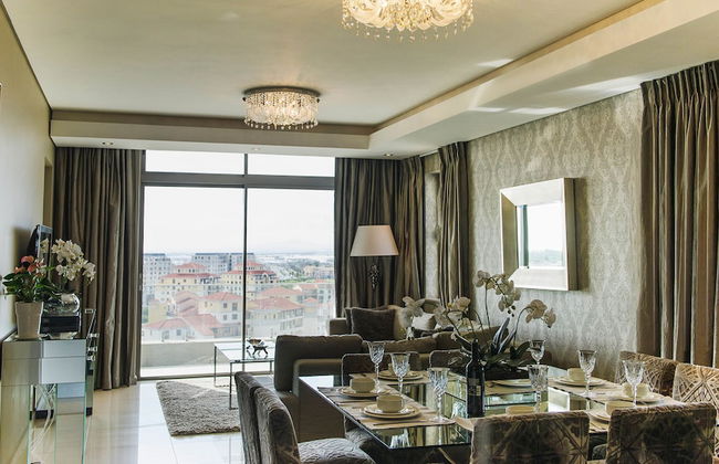 The Residences at Crystal Towers - Foto 19