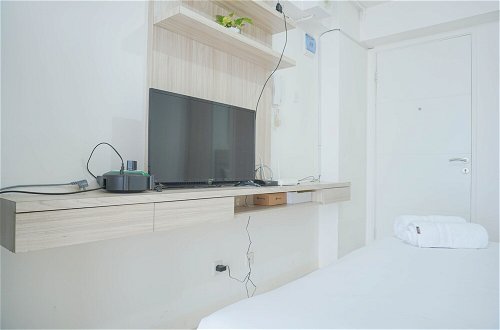Photo 8 - Cozy Stay and Homey Studio Apartment at Bassura City Apartment