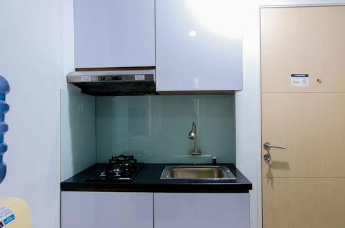 Photo 9 - Luxurious and Convenient 2BR Ayodhya Apartment