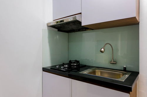 Photo 8 - Luxurious and Convenient 2BR Ayodhya Apartment